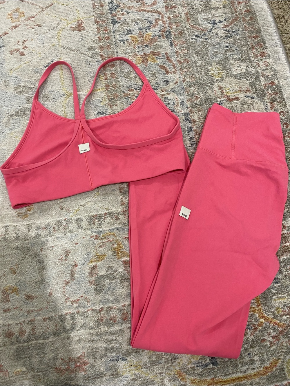 Vuori Pink Seamless Sports Bra & Legging Set - Picture 4 of 4